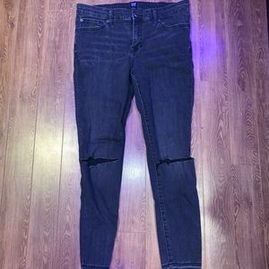 🦋3 for $20🦋 GAP Black Skinny Jeans- 31